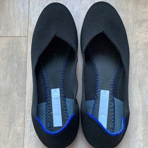 Rothy’s Black Solid Flats
